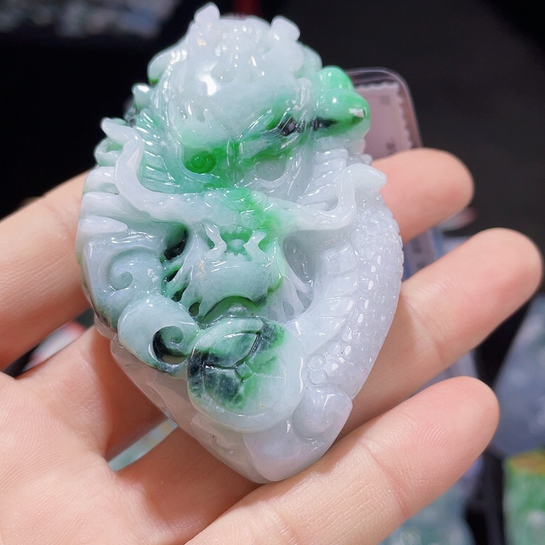 颈饰未镶嵌翡翠一