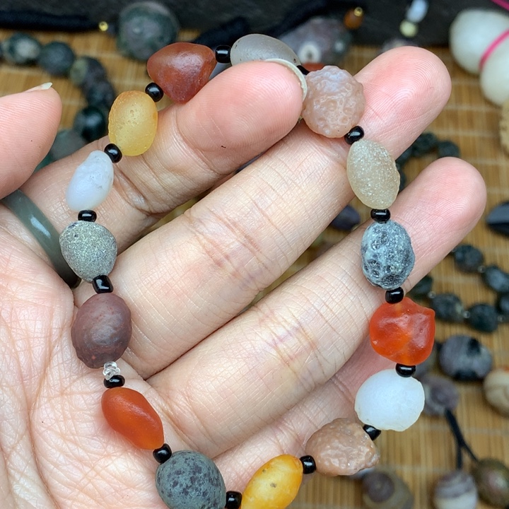 玛瑙/玉髓珠宝半成品未镶嵌笑**生