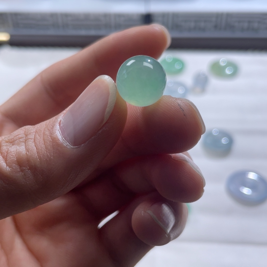 定制翡翠未镶嵌天然翡翠