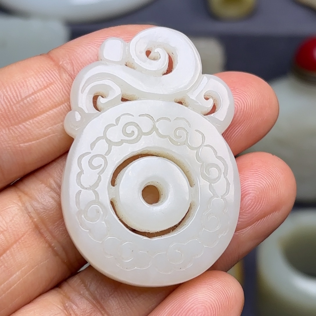 和田玉（糖玉）挂件未镶嵌