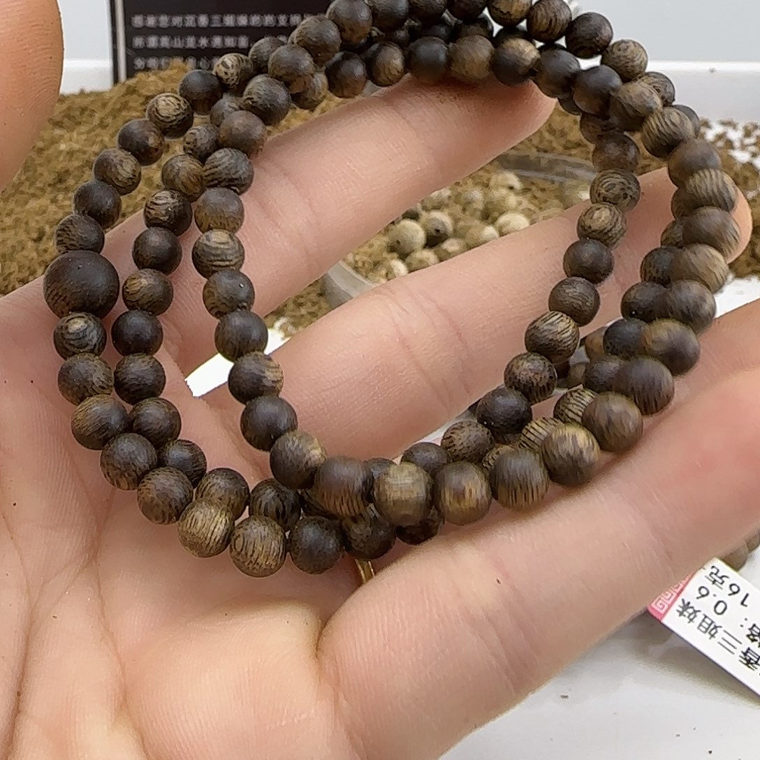 手串沉香乌身老料精品0.5 7克➕999沉浮108颗