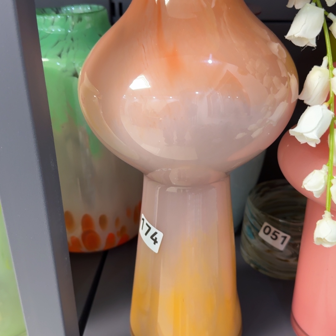 琉璃福利二级花瓶