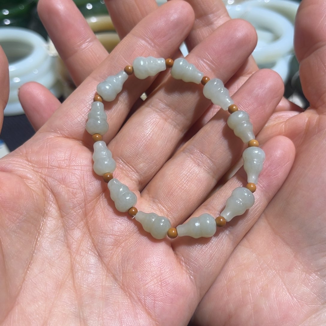 手串未镶嵌和田玉