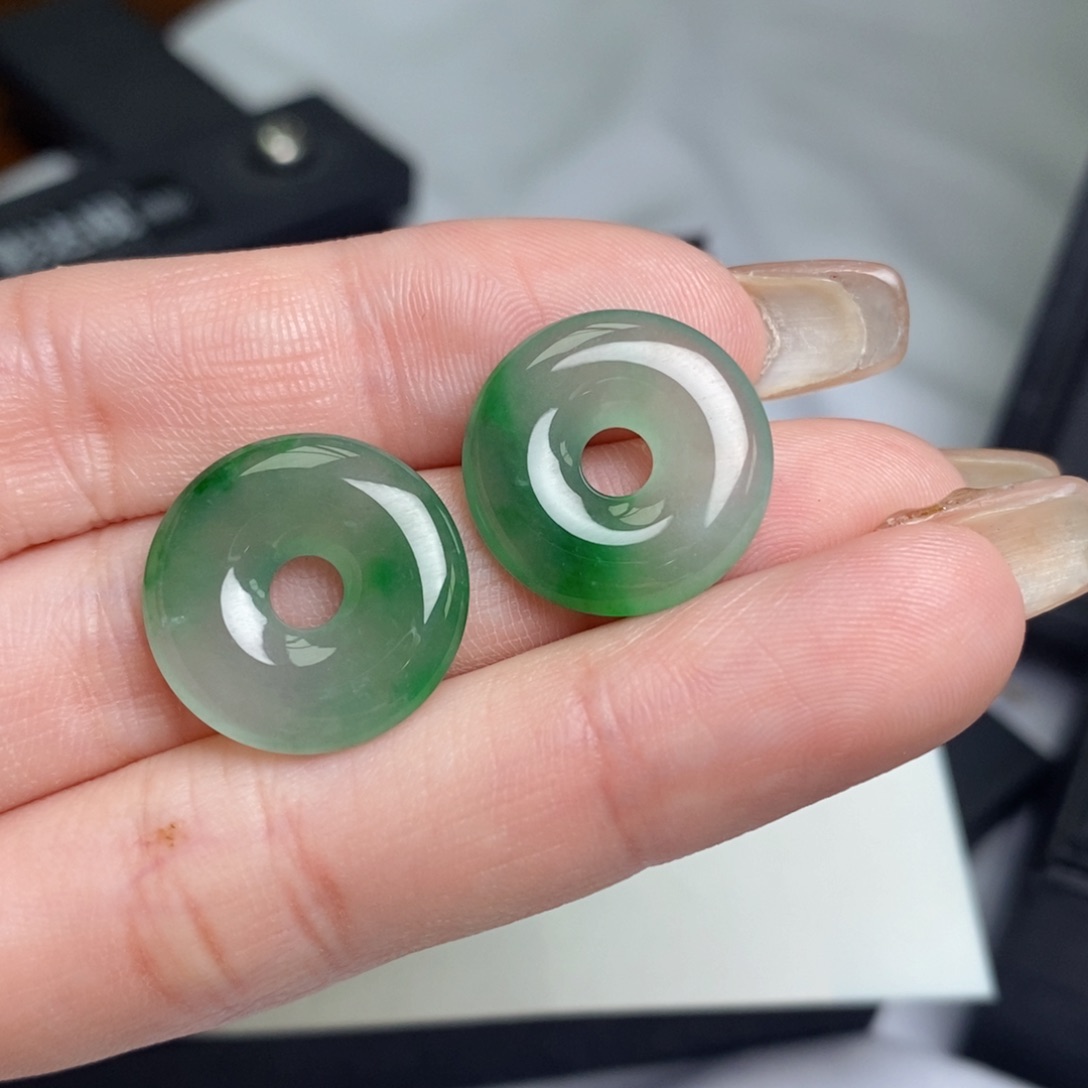 翡翠耳饰未镶嵌甜甜圈
