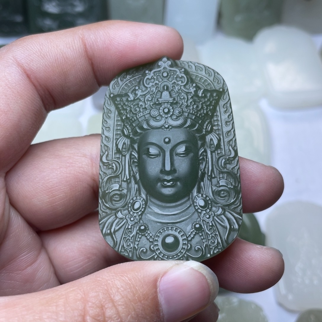 和田玉未镶嵌颈饰