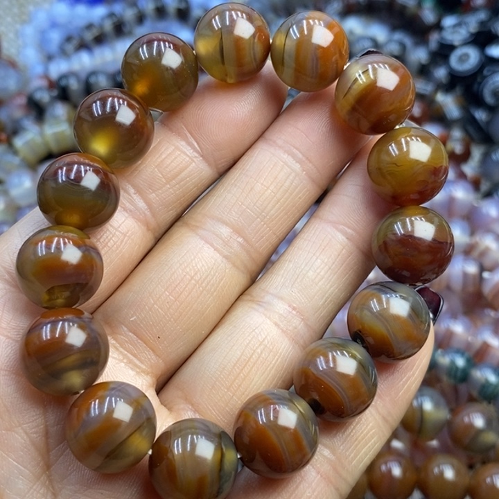 玛瑙/玉髓手链未镶嵌万****魂