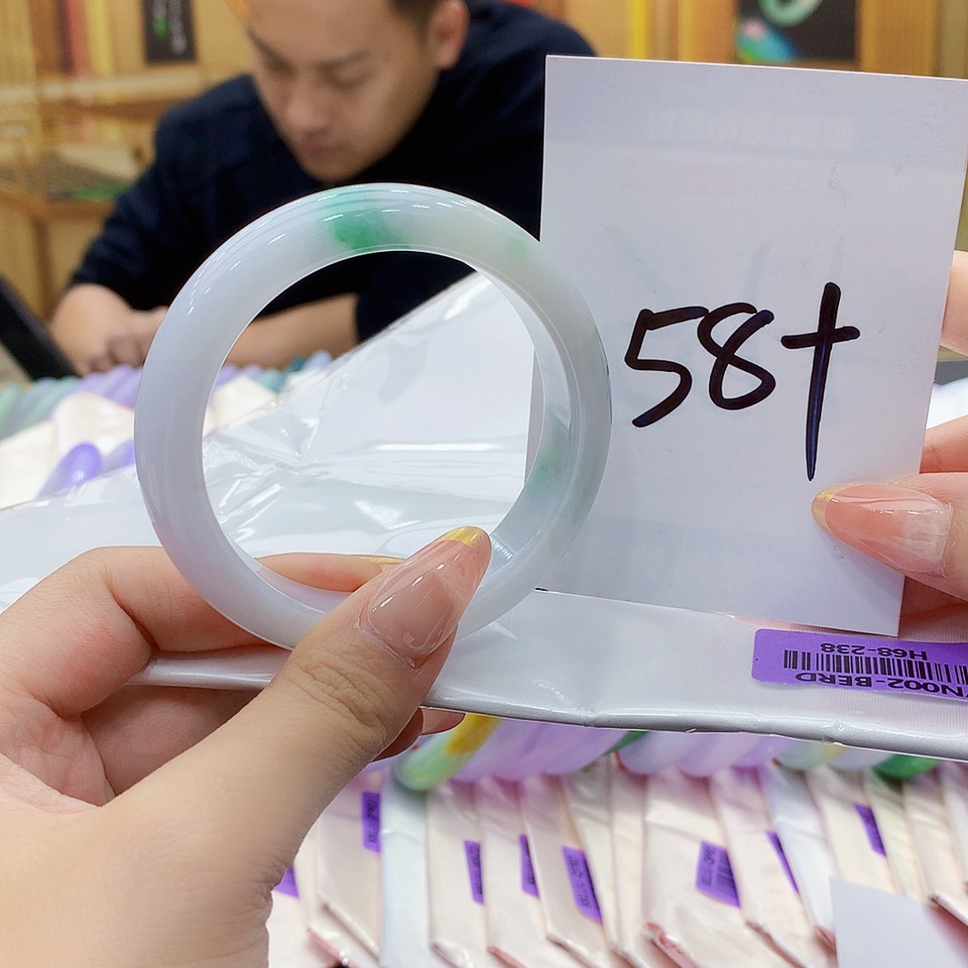 未镶嵌手镯翡翠099……
