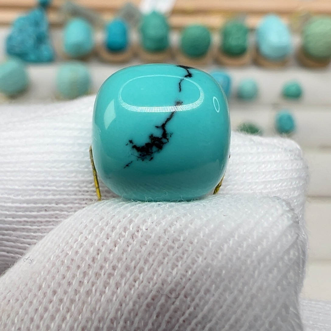 绿松石配饰未镶嵌