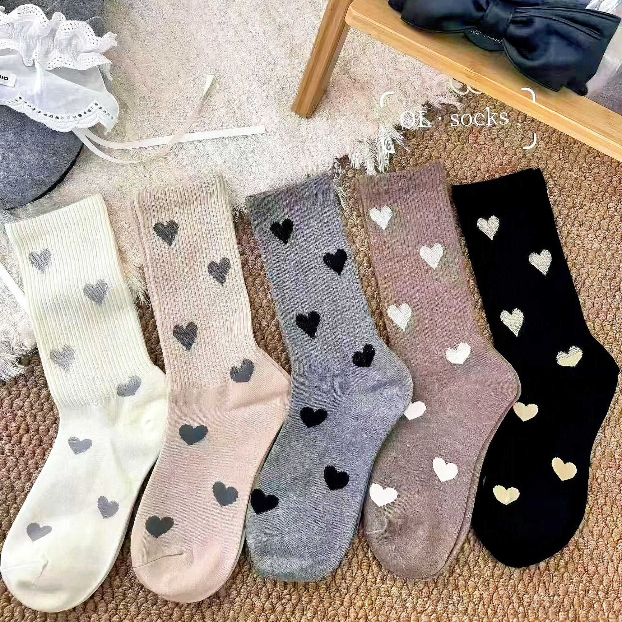 新疆包邮黑白系列防汗学院风提花极简风纯色中长筒蝴蝶结透气