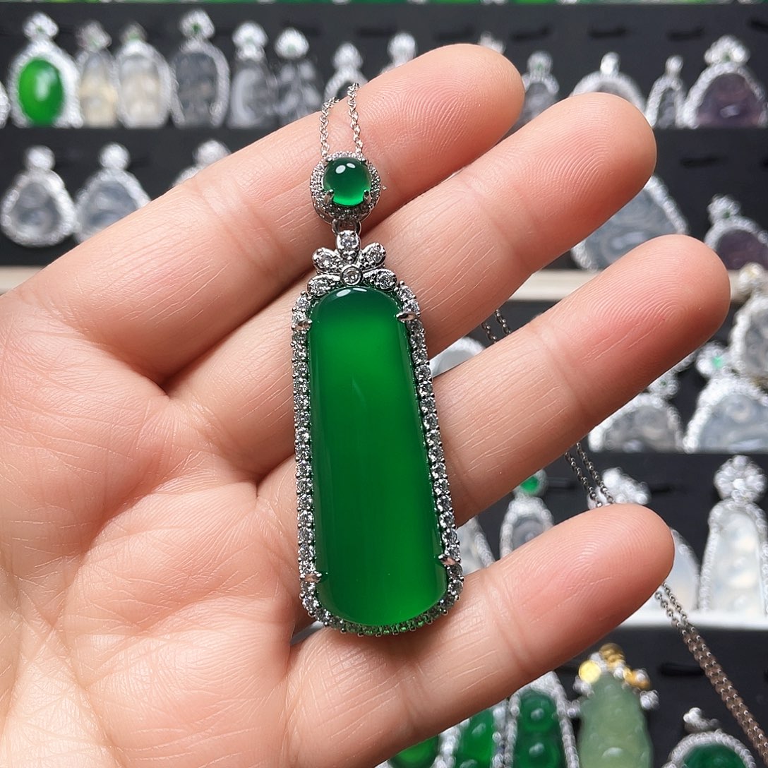 玛瑙/玉髓颈饰合金