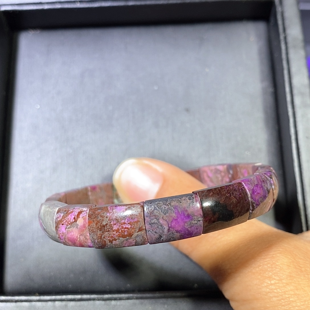 苏纪石（舒俱来）未镶嵌南非老矿舒俱来泥地镯排