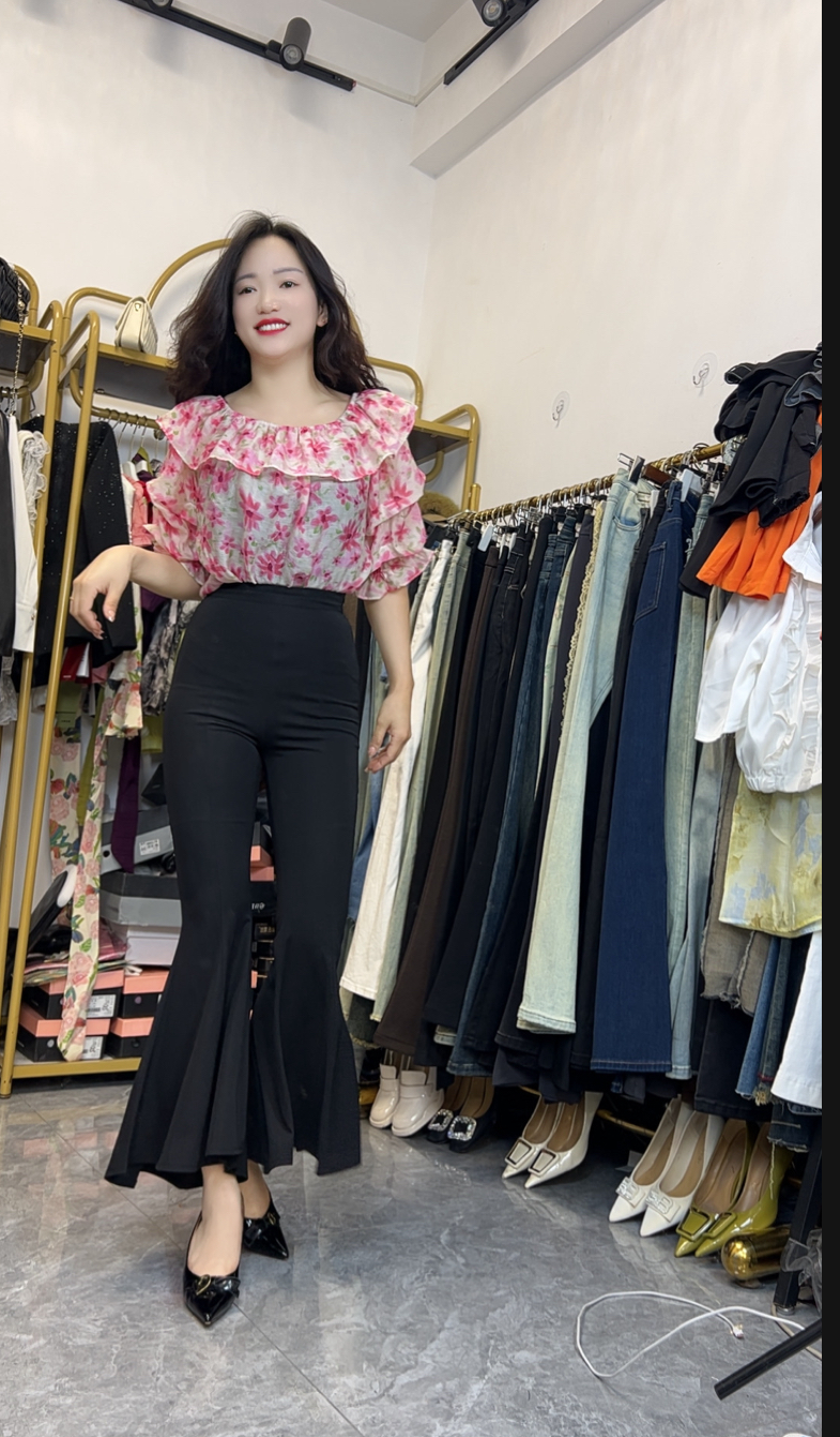 （云姐家）性感时尚，九分喇叭裤7518