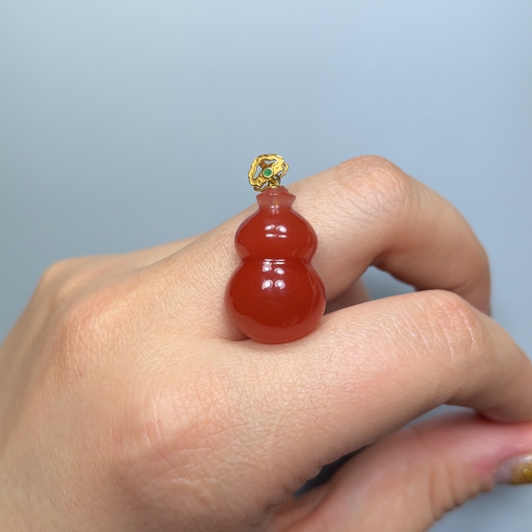 南红玛瑙葫芦18K金镶嵌