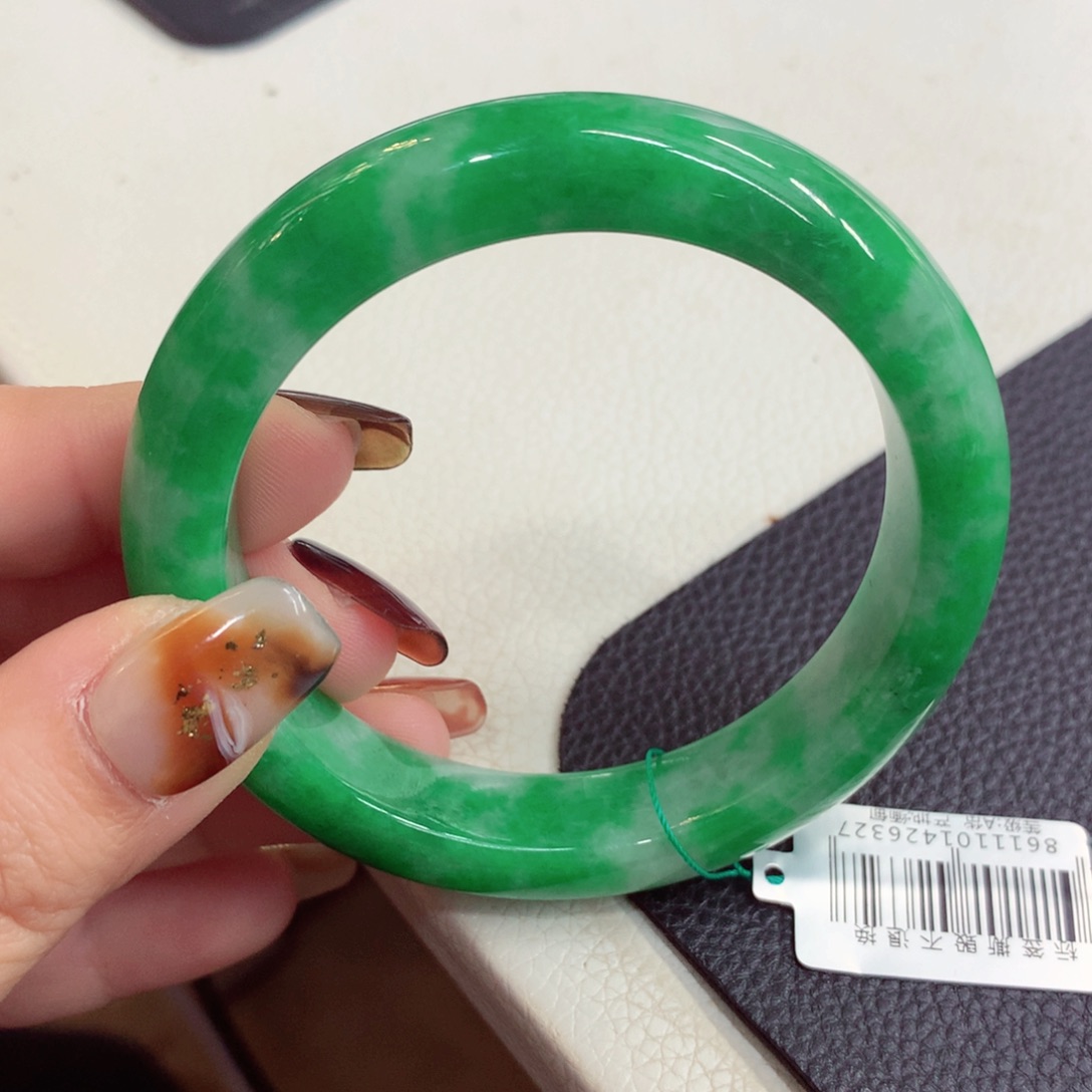 未镶嵌手镯翡翠缅甸