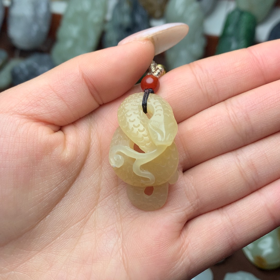 和田玉挂件未镶嵌