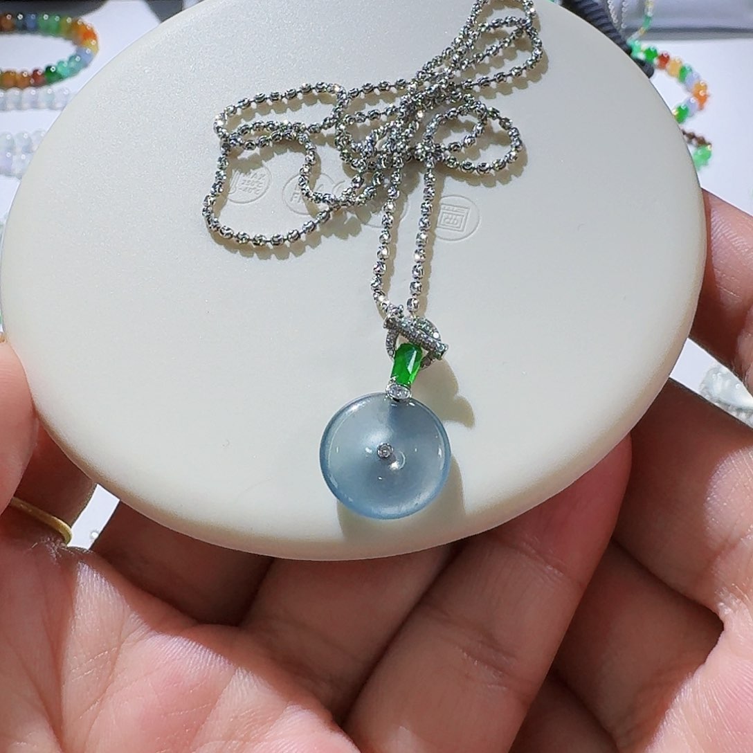 翡翠颈饰18K金镶嵌套链