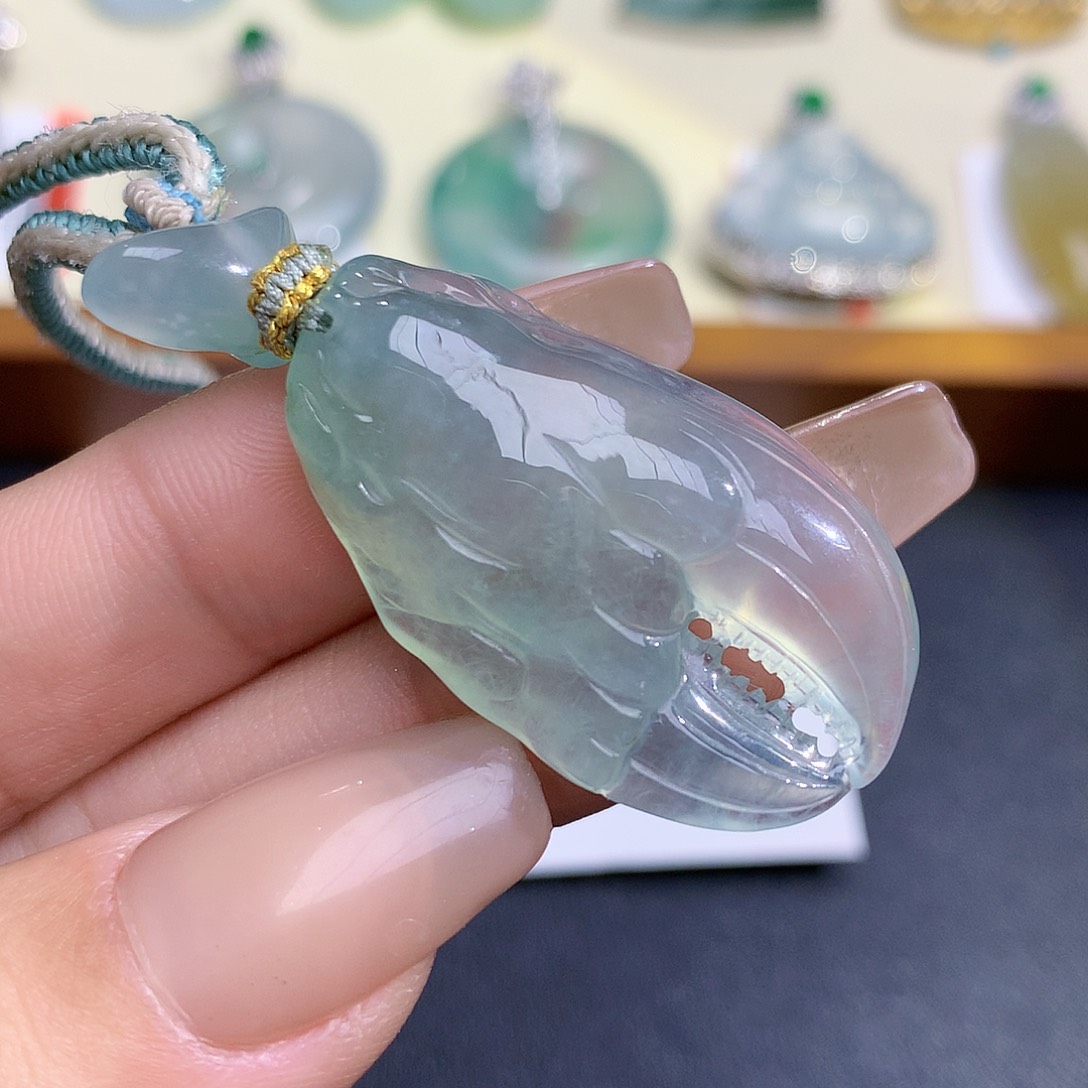 翡翠颈饰未镶嵌蟹钳