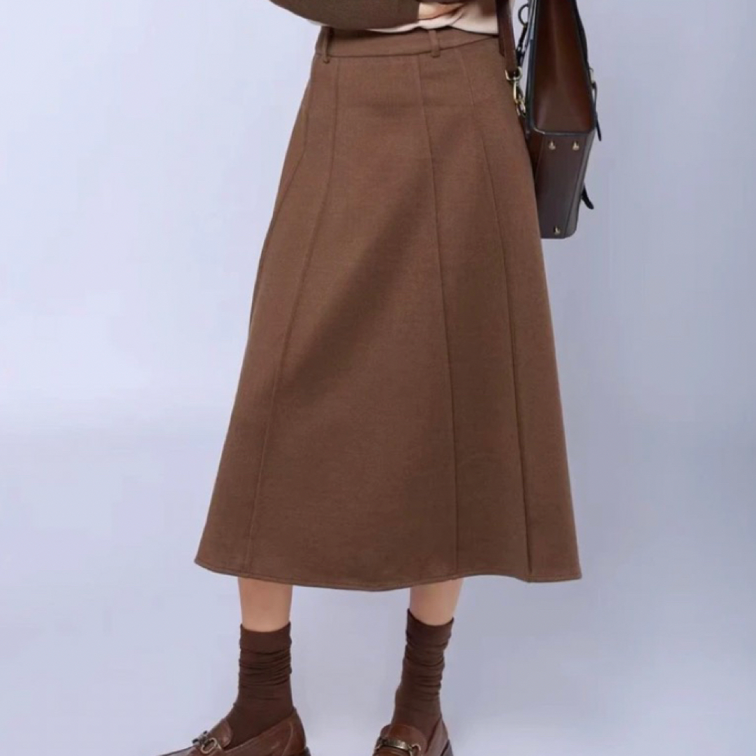 玛丝恩迪 秋冬新款加厚款质感显瘦款半身裙23257