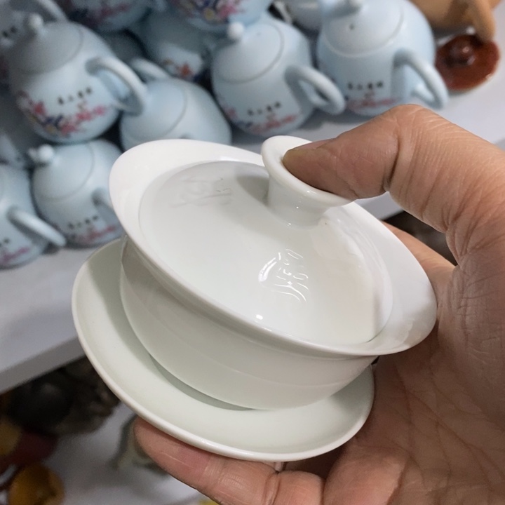 陶瓷艺术品及陶瓷壶