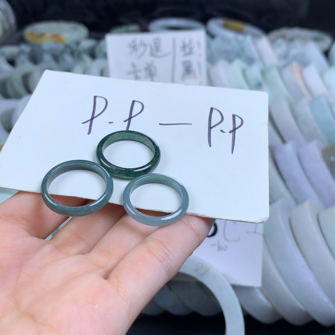 翡翠戒圈未镶嵌多样性发一件