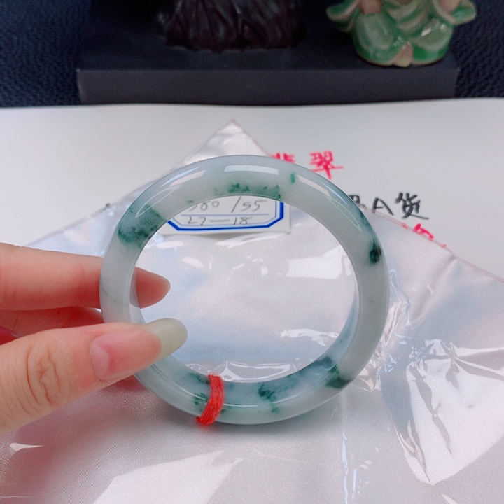 兰***翡翠手镯未镶嵌55圈