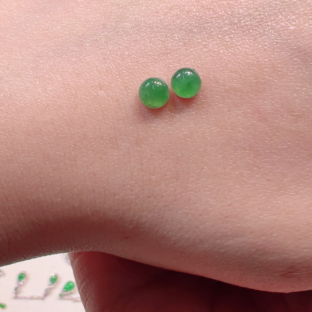 翡翠颈饰未镶嵌筱*翡翠