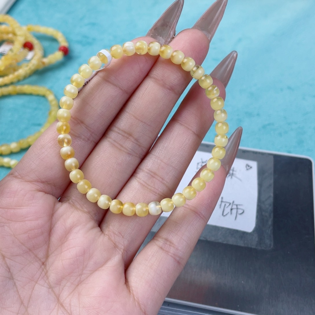 蜜蜡裸石未镶嵌蜜蜡32