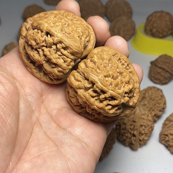 文玩核桃把件寻***48尺，粗筋