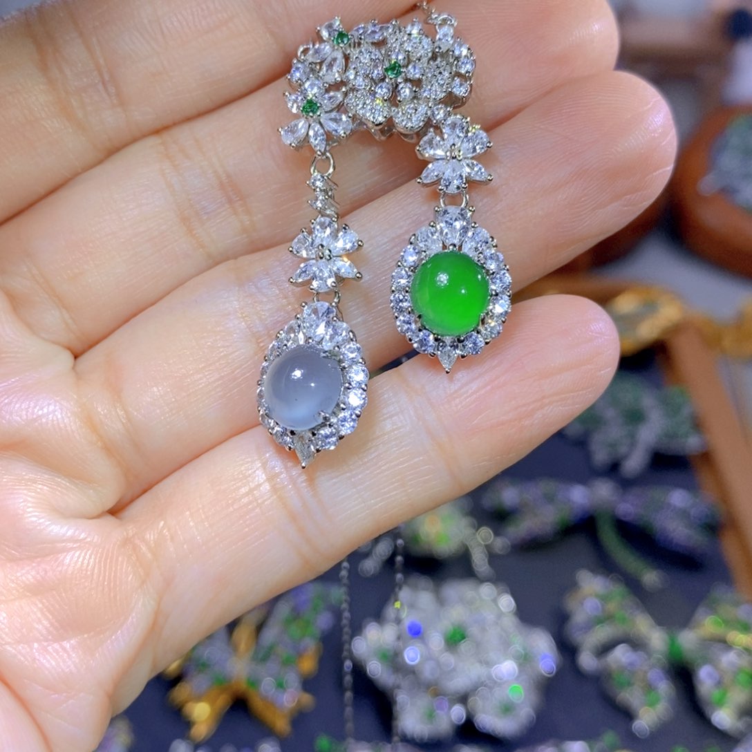 翡翠颈饰银S925镶嵌天然翡翠