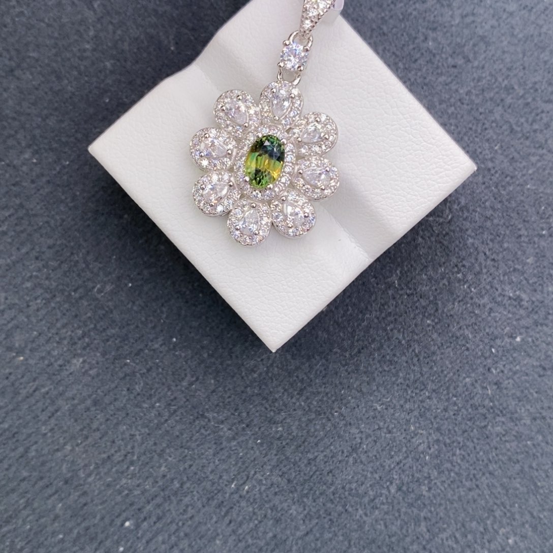 蓝宝石颈饰银S925镶嵌