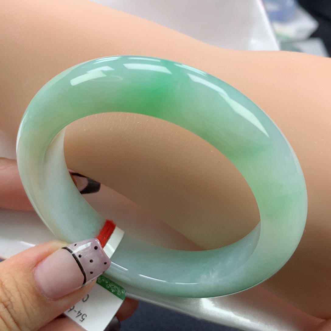 翡翠手镯未镶嵌54正