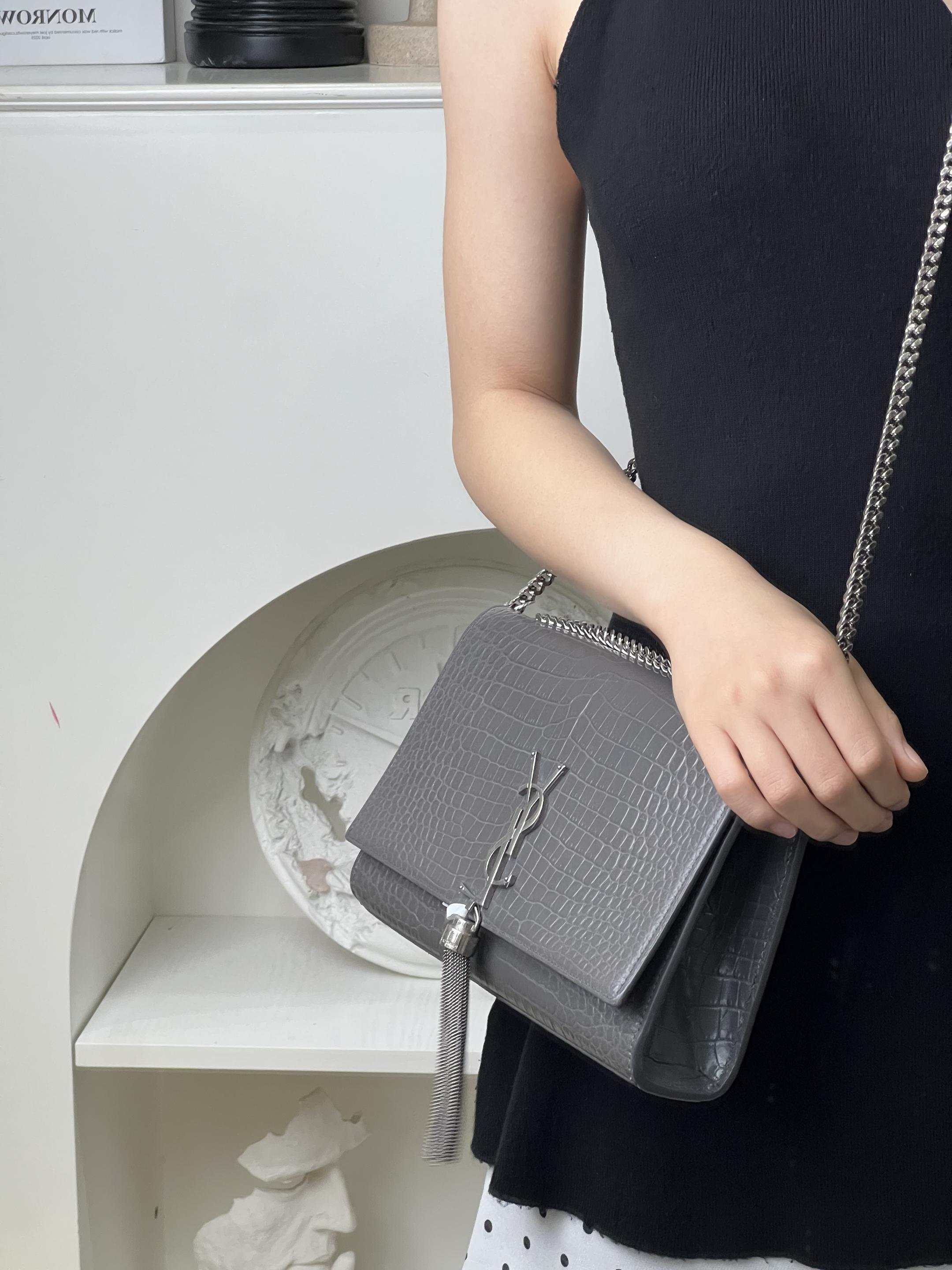 95新 YSL/圣罗兰 ysl 流苏中号灰银鳄压斜挎包/严选