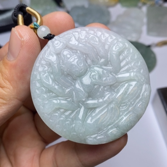 翡翠未镶嵌颈饰翡翠