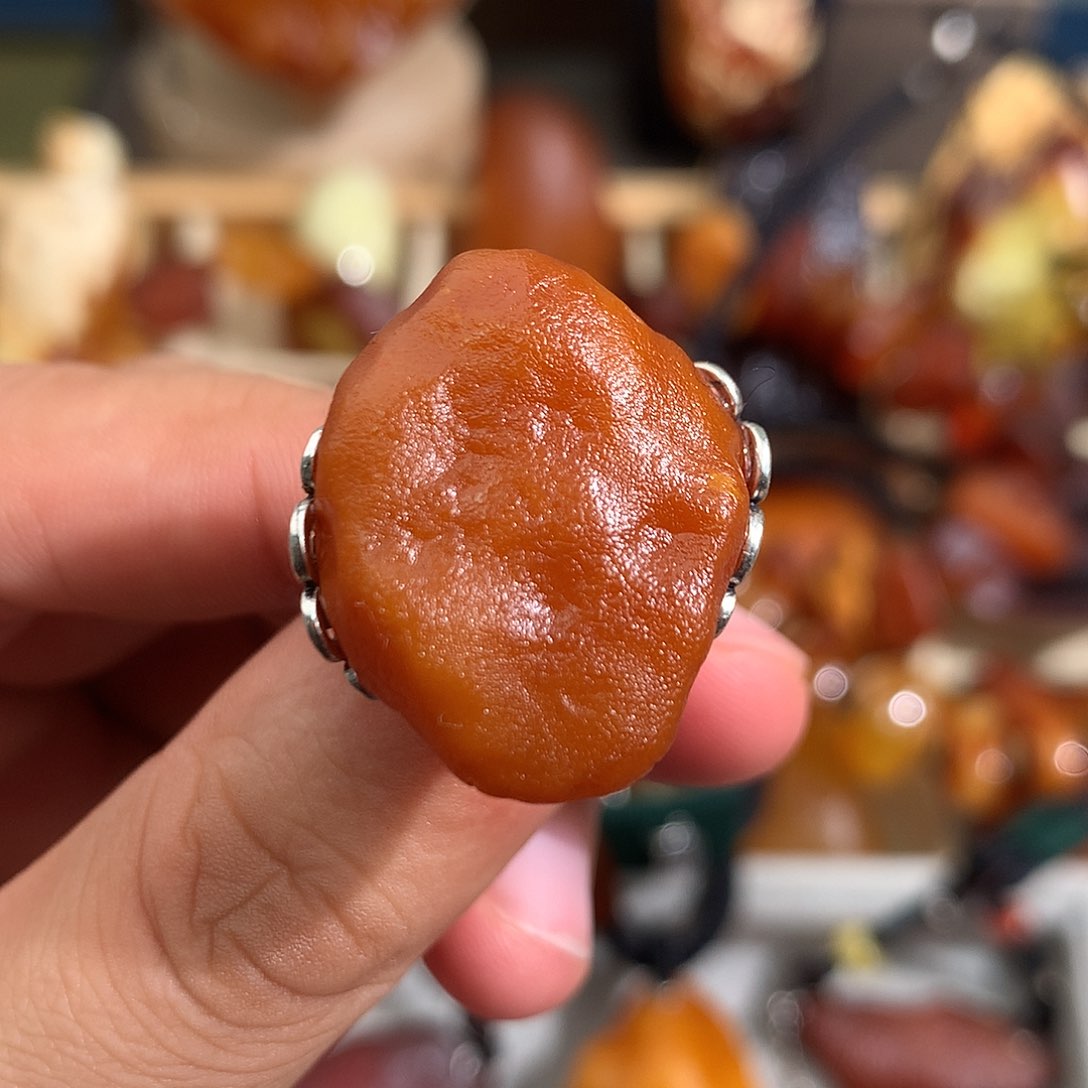 蜜蜡裸石未镶嵌你