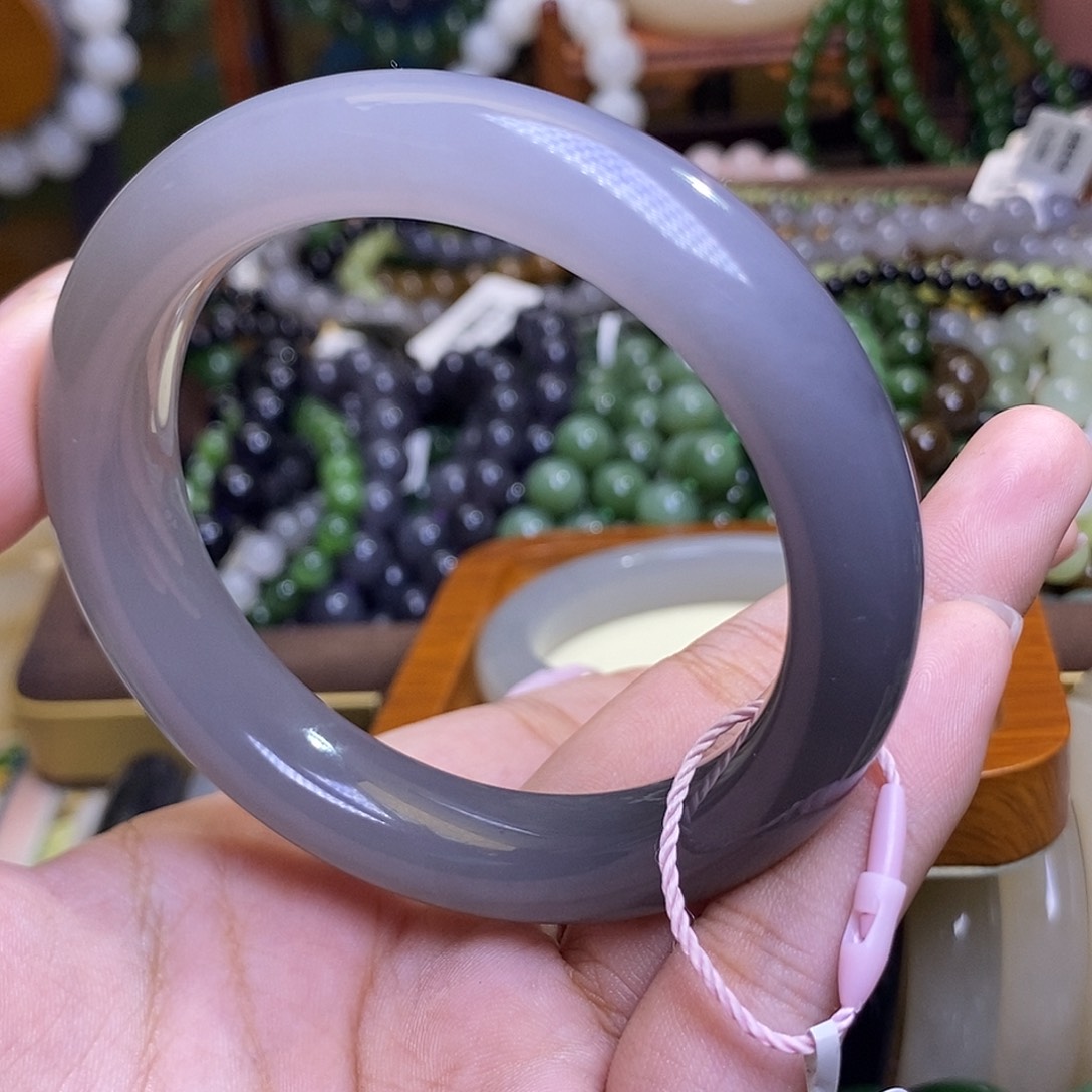 和田玉未镶嵌颈饰浓烟紫冰底半山水56老矿料手镯