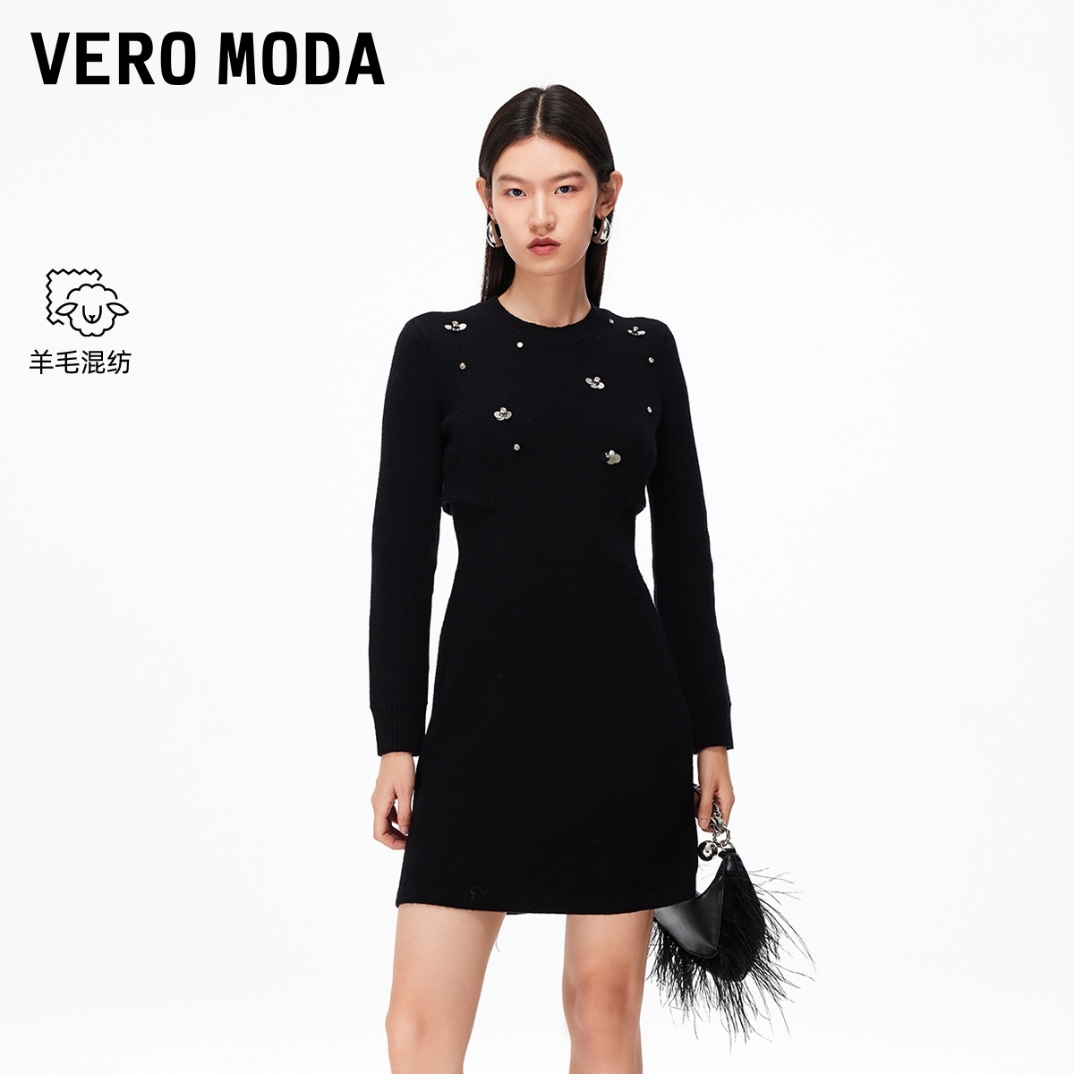 Vero Moda连衣裙【拾花如梦】圆领亮钻装饰收腰针织短裙325446009