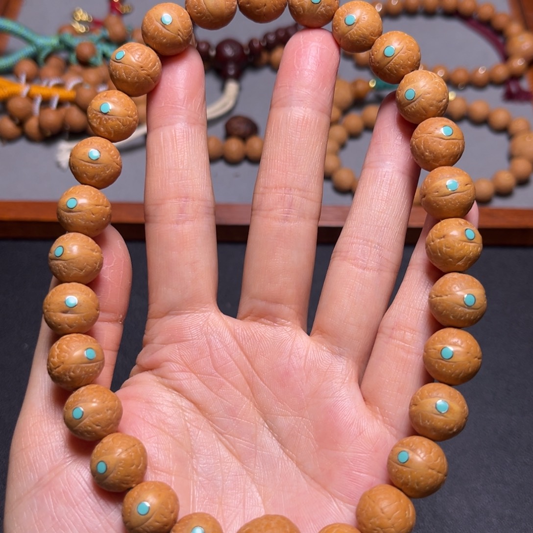 凤眼菩提吊坠12+mm2025精品松钉手持