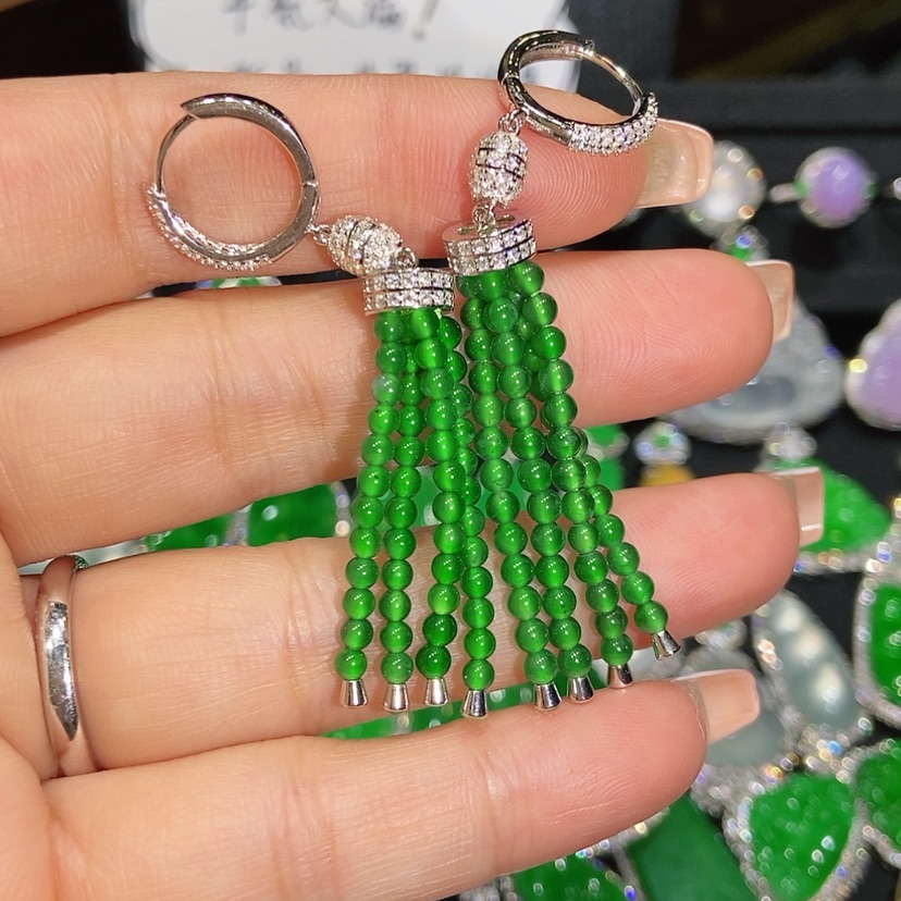 【闪购商品】翡翠耳饰未镶嵌天然翡翠