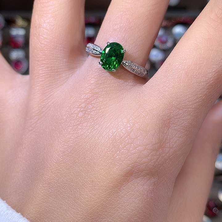 银S925镶嵌戒指碧玺白68