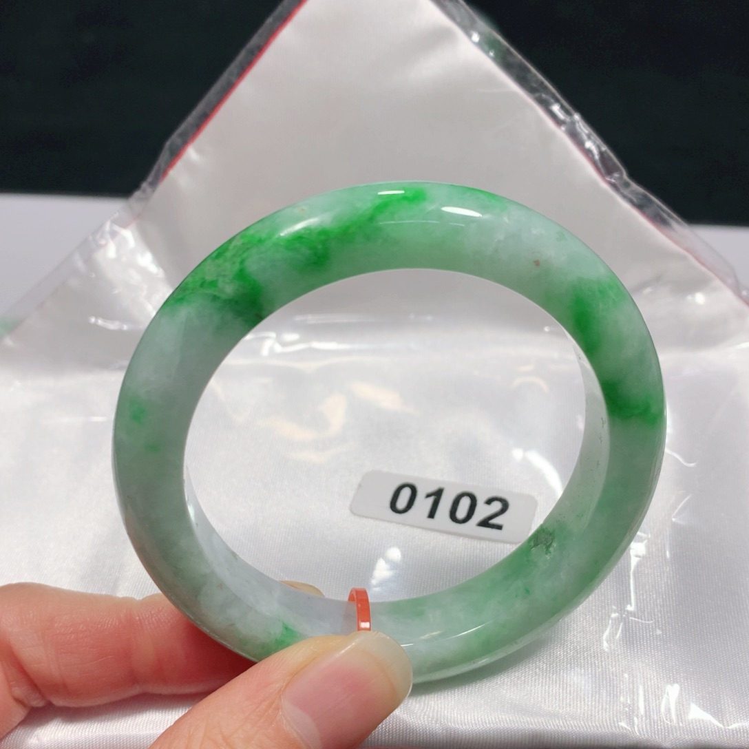 翡翠未镶嵌手镯编号0102 正圈53+ 