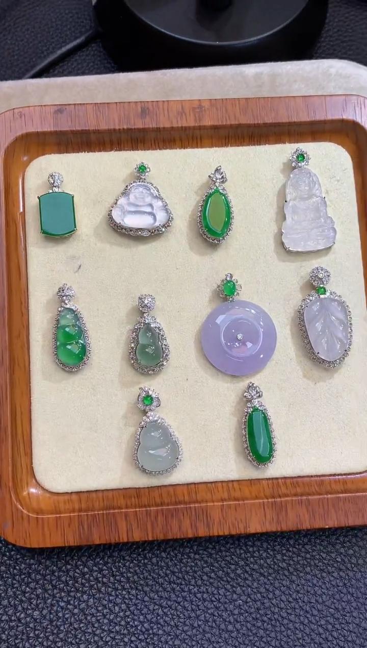 【云中意彩虹盘】18K金镶嵌翡翠吊坠（不含链）多样性发货一件ohy+mjs