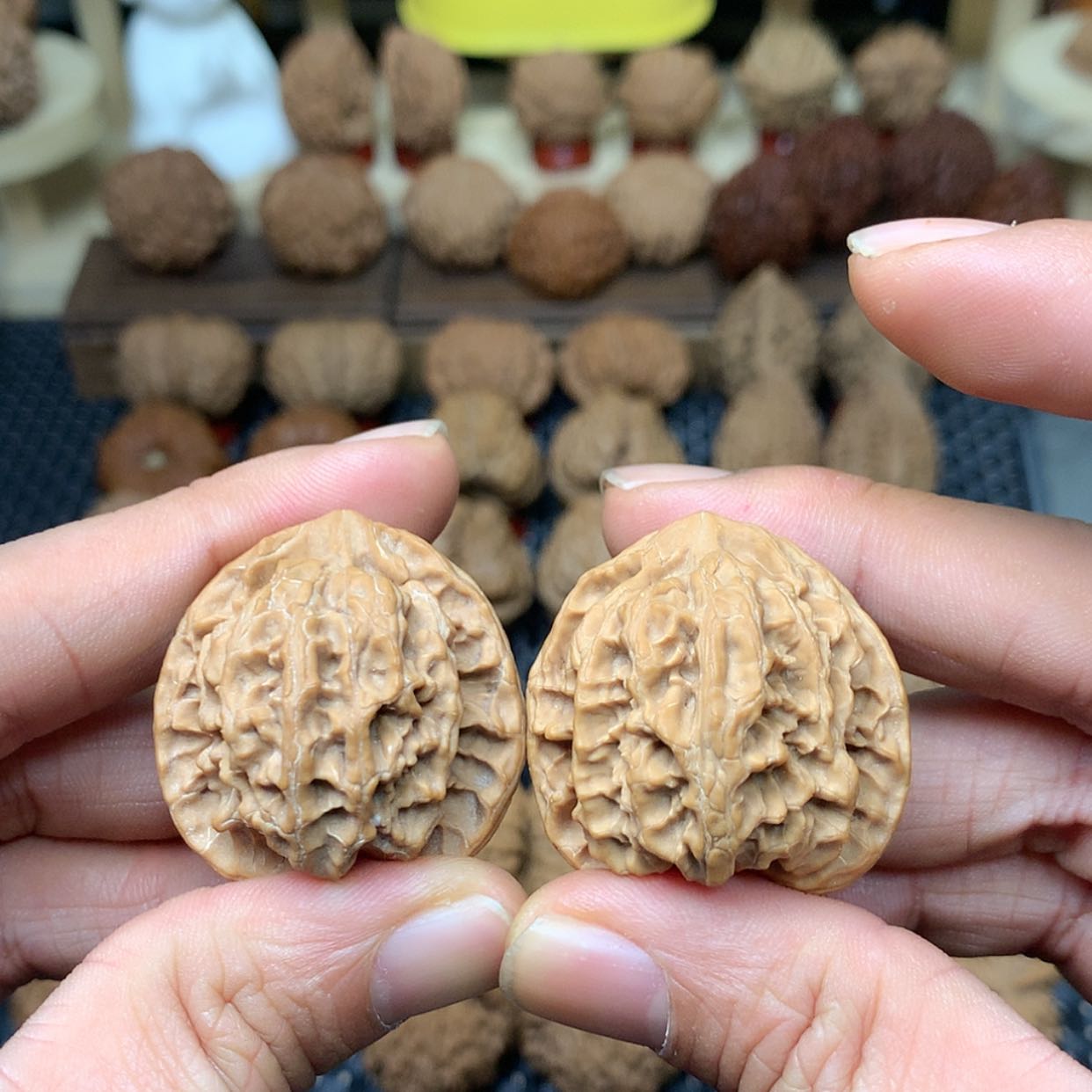 【闪购商品】文玩核桃把件全品山地苹果圆狮子头35福利