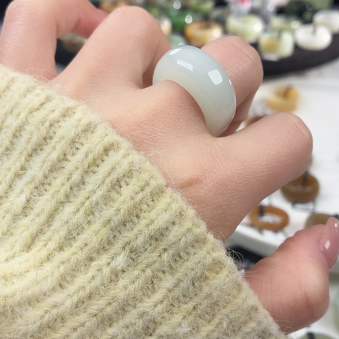 和田玉未镶嵌戒指S92俄白馒头18.2