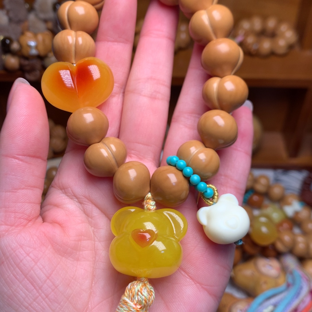 猴头核桃吊坠15高定屁桃手持定制