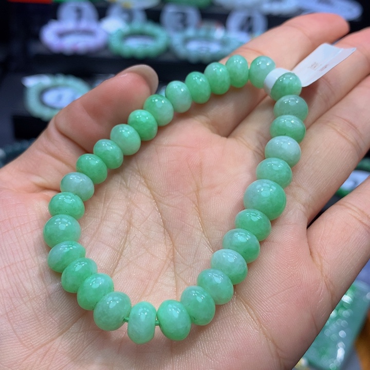 翡翠手链未镶嵌Y****佳翡翠