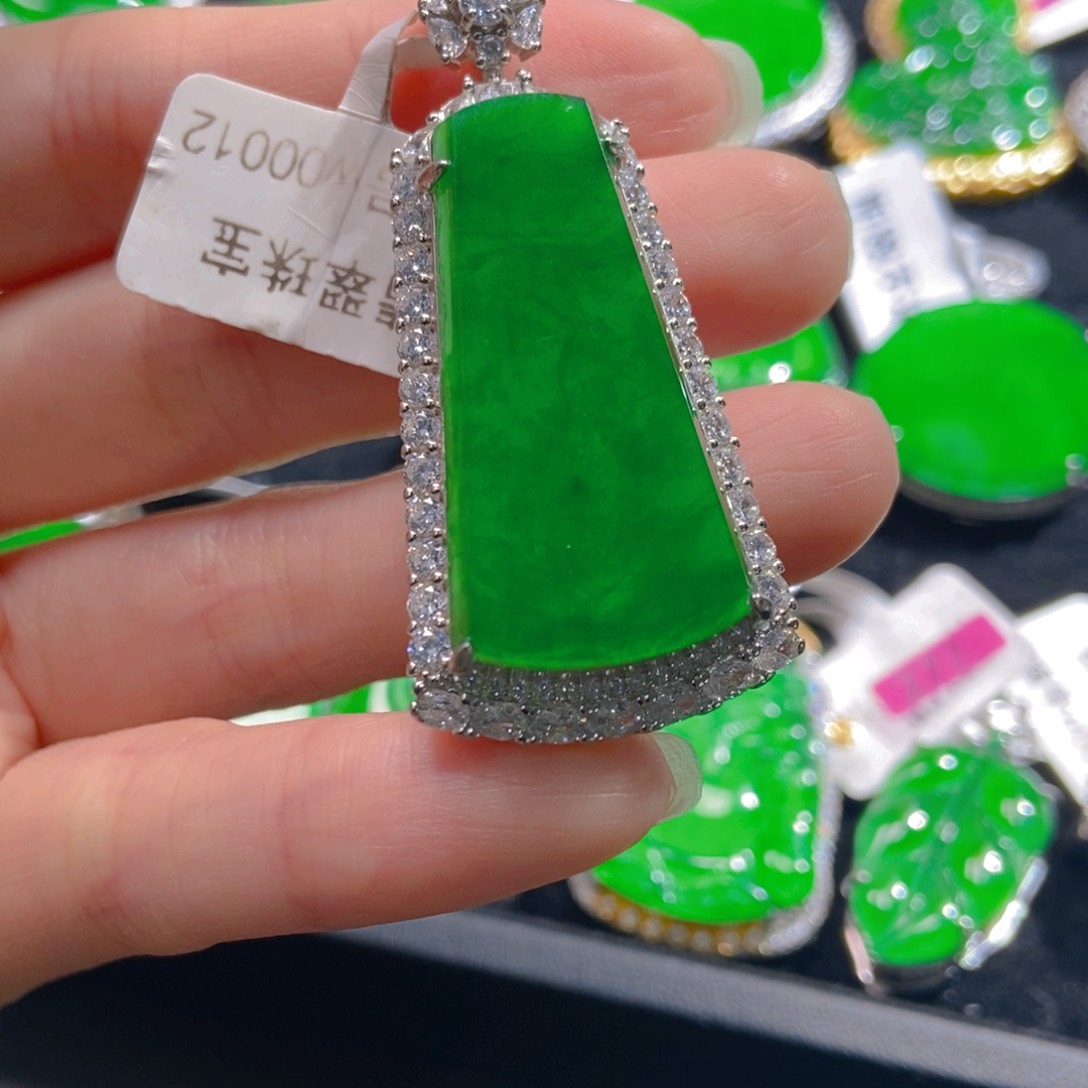 翡翠吊坠(不含链)银S925镶嵌