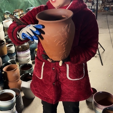 口21高27瑕疵盆子。 