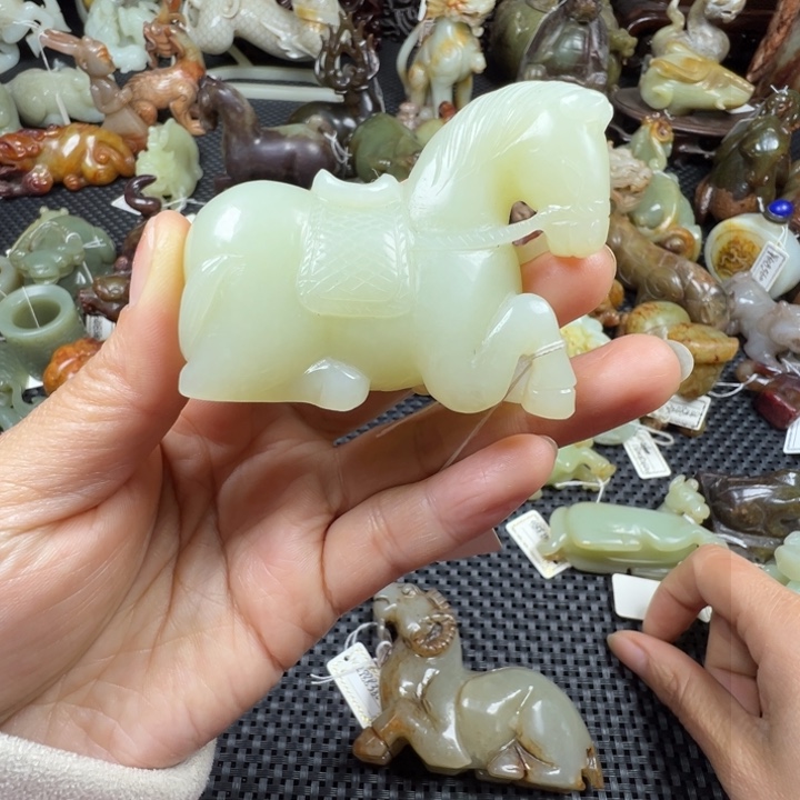 和田玉挂件未镶嵌利**己