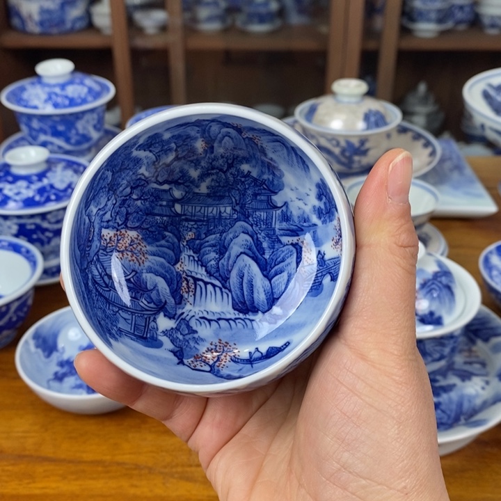 青花手绘山水罗汉