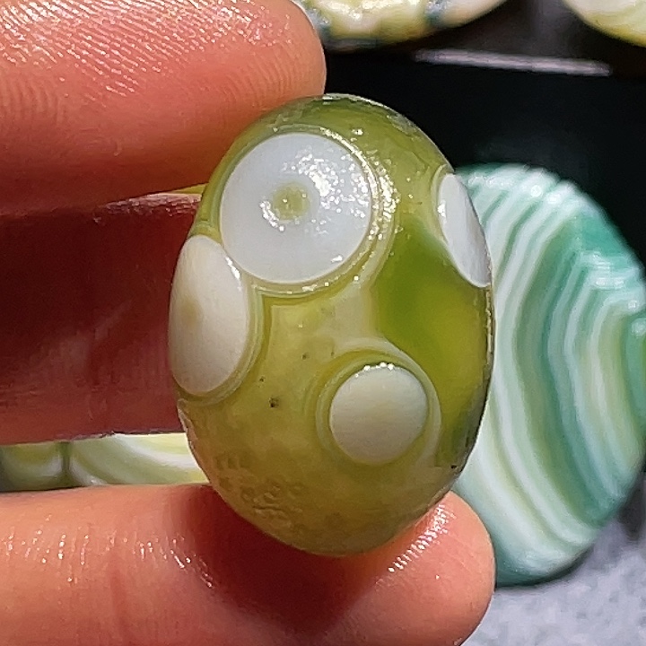 玛瑙/玉髓未镶嵌珠宝奇石